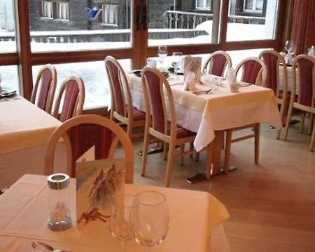 Britannia Hotel 2*